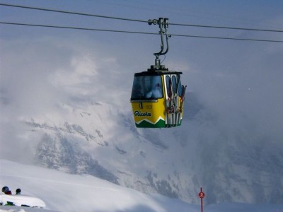 ricola1.jpg (58.09 KiB) 533 mal betrachtet ricola1.jpg